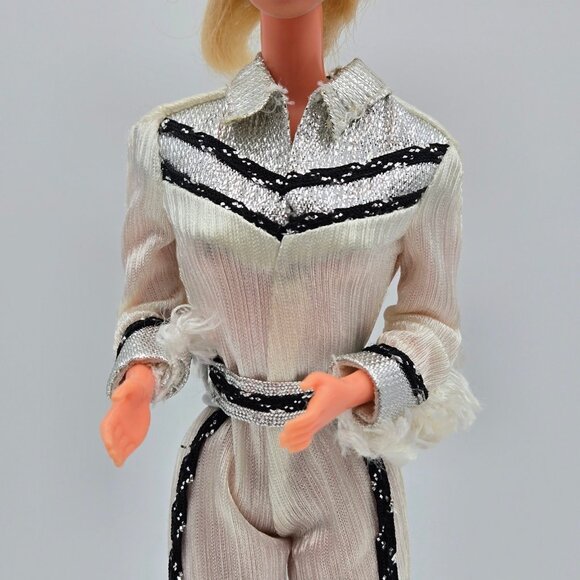 Vintage Western Barbie Winking Doll 1980 1757 Cowgirl Original Outfit Mattel Rea - Picture 5 of 16